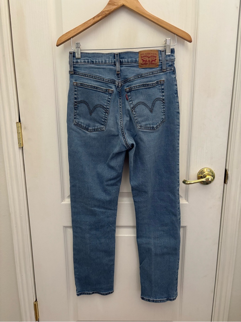 Levi’s Wedgie Straight 27 Women’s Jeans Light Blue - Picture 2 of 4